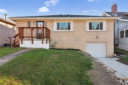 1805 Lincoln Way, White Oak, PA, 15131-1717 | Card Image