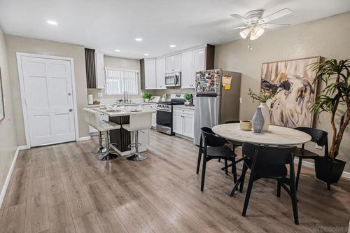 unit-c-818 E Washington Ave, Escondido, CA, 92025-1501 | Card Image