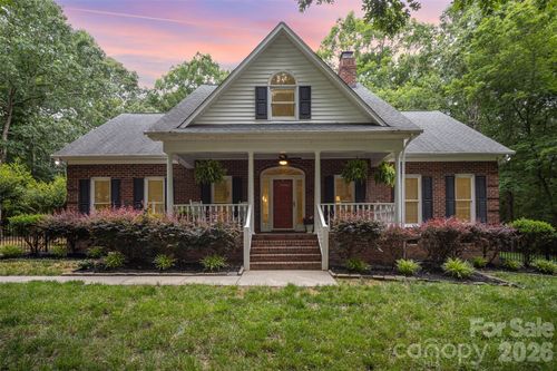 7408 Mockingbird Ln, Waxhaw, NC, 28173-9106 | Card Image