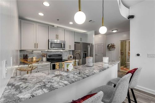 unit-1106-400 W Peachtree St Nw, Atlanta, GA, 30308-3546 | Card Image