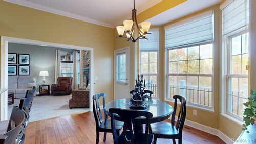 4400 Oak Tree Trl, Fenton, MI, 48430-9173 | Card Image