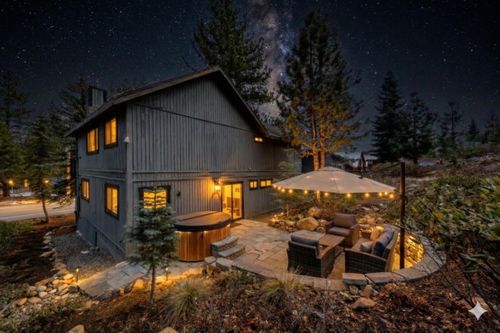 14579 Northwoods Blvd, Truckee, CA, 96161-7057 | Card Image