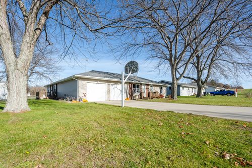 61756177 Aubill Drive, Eau Claire, MI, 49111 | Card Image