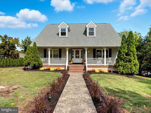 706 E Shore Rd, PASADENA, MD, 21122-1551 | Card Image