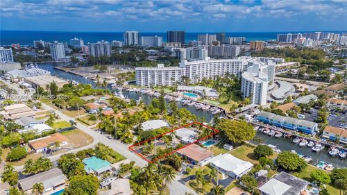 2740 Ne 16th Street, Pompano Beach, FL, 33062 | Card Image