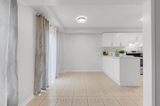 44 Bramfield St, House attached with 4 bedrooms, 3 bathrooms and 1 parking in Brampton ON | Image 5