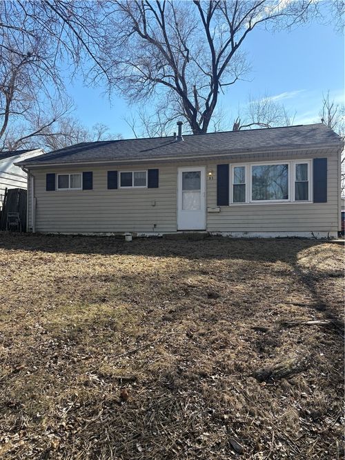 31 7th Dr, Decatur, IL, 62521-5216 | Card Image