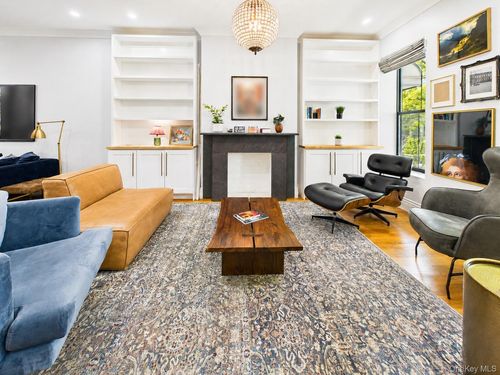 3 Jardine Pl, Brooklyn, NY, 11233-3411 | Card Image