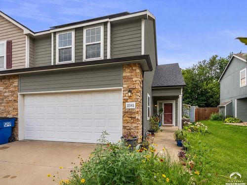 2341 Surrey Dr, Lawrence, KS, 66046-5542 | Card Image
