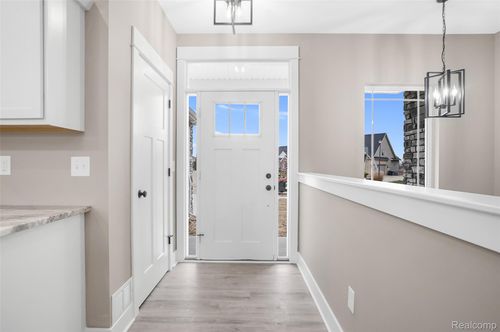 8451 Woodridge Dr, Davison, MI, 48423-8389 | Card Image