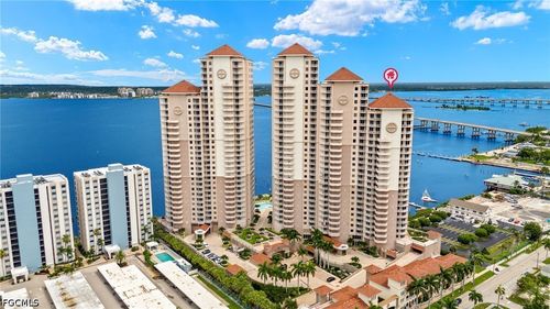 810-2090 W First Street, FORT MYERS, FL, 33901 | Card Image
