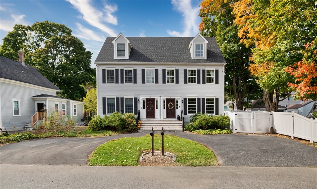 Sawyer St, Merrimac, MA 01860