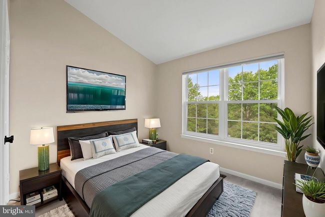 6804 Signature Cir, Townhouse with 3 bedrooms, 4 bathrooms and null parking in ALEXANDRIA VA | Image 18