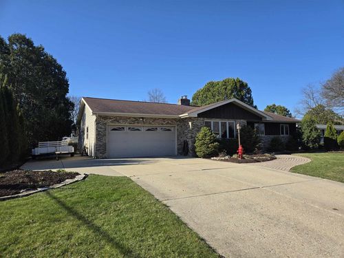 7003 Park Circle, Middleton, WI, 53562 | Card Image