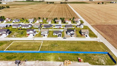 21 S 11th Ave, Washington, IA, 52353 | Card Image