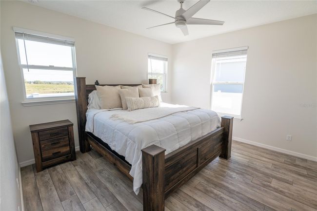 13233 Lake Yale View Loop, House other with 3 bedrooms, 2 bathrooms and null parking in GRAND ISLAND FL | Image 7