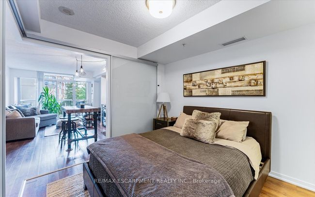 201 - 68 Abell St, Condo with 1 bedrooms, 2 bathrooms and null parking in Toronto ON | Image 11