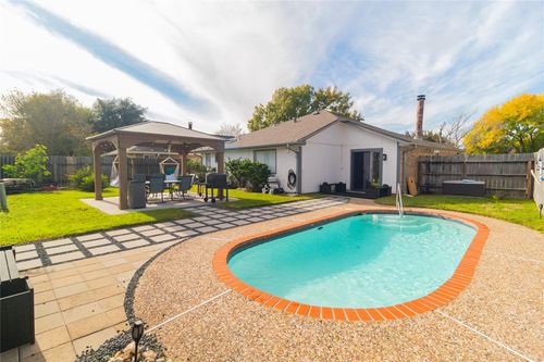 3719 Royal Manor Dr, Houston, TX, 77082-3915 | Card Image