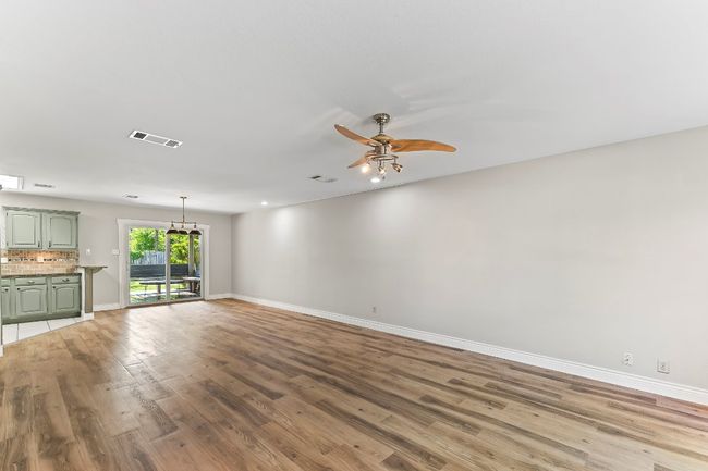 1807 Iris Ln, House other with 4 bedrooms, 3 bathrooms and 4 parking in Cedar Park TX | Image 5