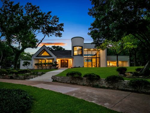 312 Canyon Creek Trl, Fort Worth, TX, 76112-1147 | Card Image