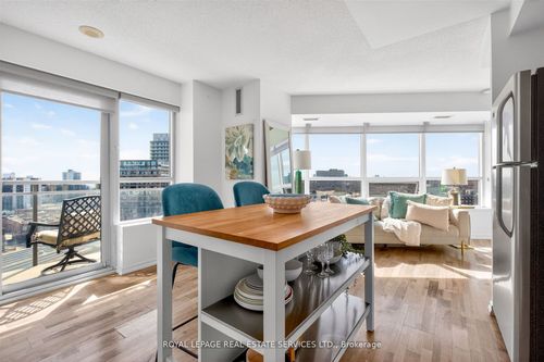 1318-38 Joe Shuster Way, Toronto, ON, M6K0A5 | Card Image