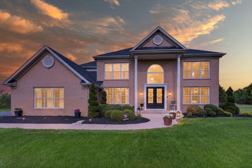 5N915 Baker Hill Ct, St Charles, IL, 60175-7401 | Card Image