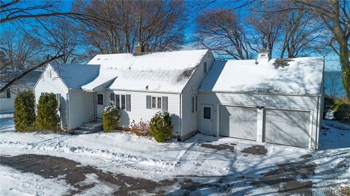 4560 Lake Shore Rd, Hamburg, NY, 14075-3103 | Card Image