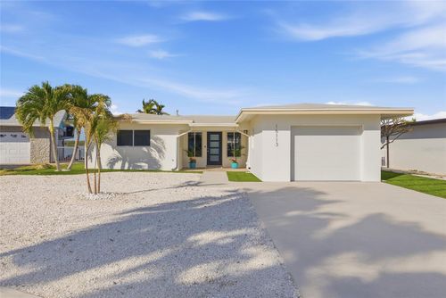 16113 5th St E, REDINGTON BEACH, FL, 33708-1615 | Card Image