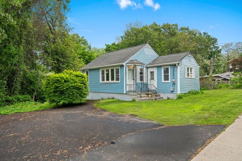 221 Kings Ferry Rd, Verplanck, NY, 10596-7701 | Card Image