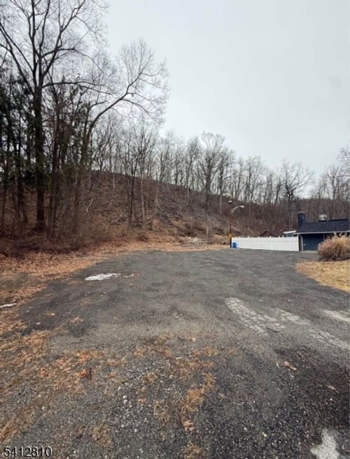 108 Stickles Pond Rd, Newton, NJ, 07860-2777 | Card Image