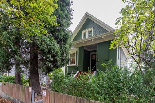 1830 E 1st Ave, Vancouver, BC, V5N1B1 | Card Image
