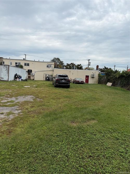 920 Powers Road, New York, NY, 11693 | Card Image