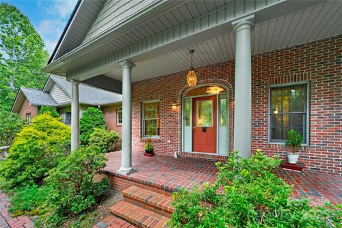 273 Inoli Cir, Brevard, NC, 28712-8457 | Card Image