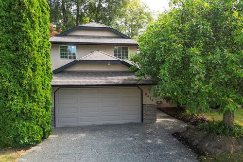 8674 143 St, Surrey, BC, V3W0N7 | Card Image