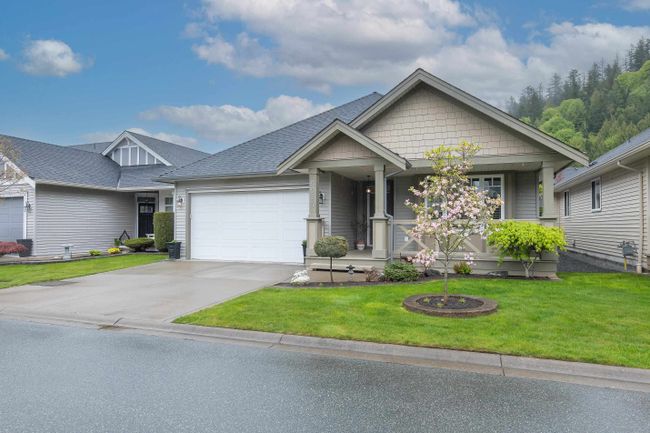 5574 Cayman Drive, House other with 2 bedrooms, 2 bathrooms and null parking in Chilliwack BC | Image 3