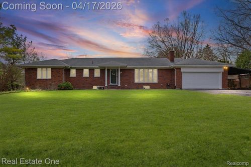 2888 Colonial Way, Bloomfield Hills, MI, 48304-1627 | Card Image