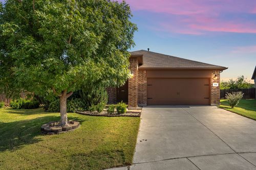 100 Sunken Meadow Ct, Denton, TX, 76210-1553 | Card Image