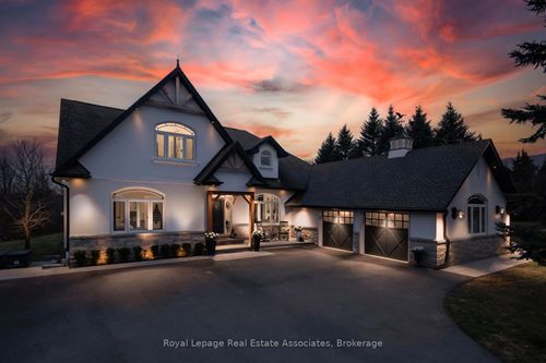 50 Lyonsview Lane, Caledon, ON, L7C1P1 | Card Image