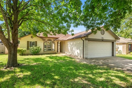 516 Jefferson Ln, Georgetown, TX, 78626-4804 | Card Image