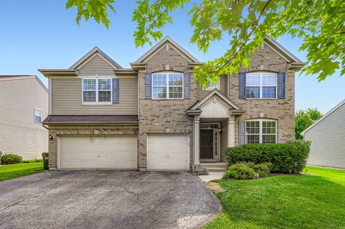 988 Singing Hills Dr, Volo, IL, 60073-8207 | Card Image