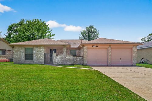 13234 Sherwood Oaks Dr, Houston, TX, 77015-2135 | Card Image