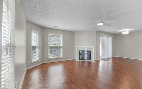 205-514 24th St, Virginia Beach, VA, 23451-4075 | Card Image