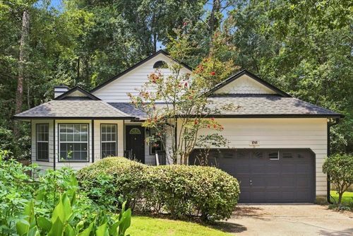 8748 Minnow Creek Dr, TALLAHASSEE, FL, 32312-5040 | Card Image