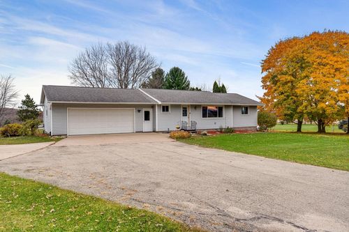 4061 County Highway Bc, Sparta, WI, 54656 | Card Image
