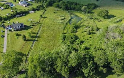 1024 Peak Dr, Castalian Springs, TN, 37031-4785 | Card Image