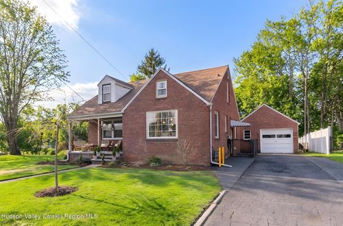 53 Fairview Ave, Kingston, NY, 12401-4203 | Card Image