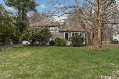 82 Raymond Rd, Guilford, CT, 06437-2926 | Card Image