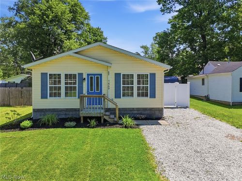 1469 Chapman Ave, Madison, OH, 44057-1209 | Card Image