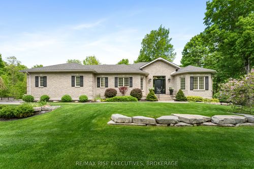 56 Fawn Brook Dr, Elginburg, ON, K0H1M0 | Card Image