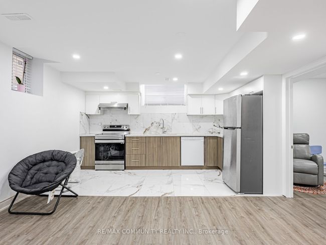 2440 Secreto Dr, House other with 6 bedrooms, 4 bathrooms and 2 parking in Oshawa ON | Image 29
